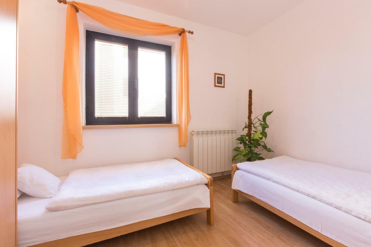 Villa Paradiso Punat Exterior foto